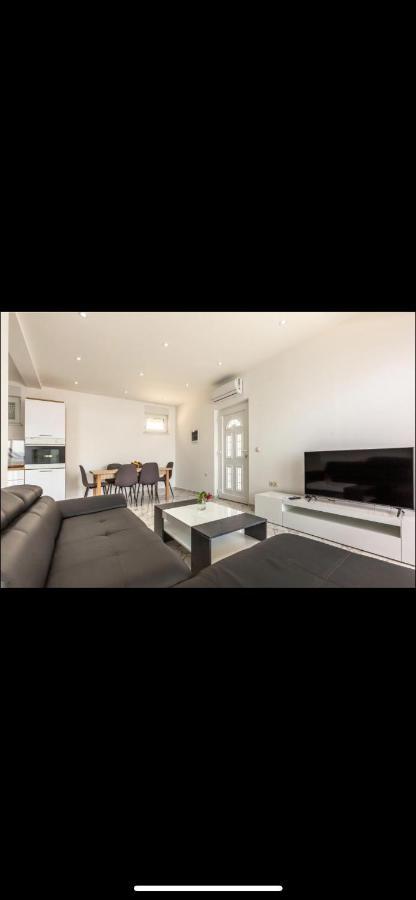 Apartments Arijan30 塞莱纳 外观 照片